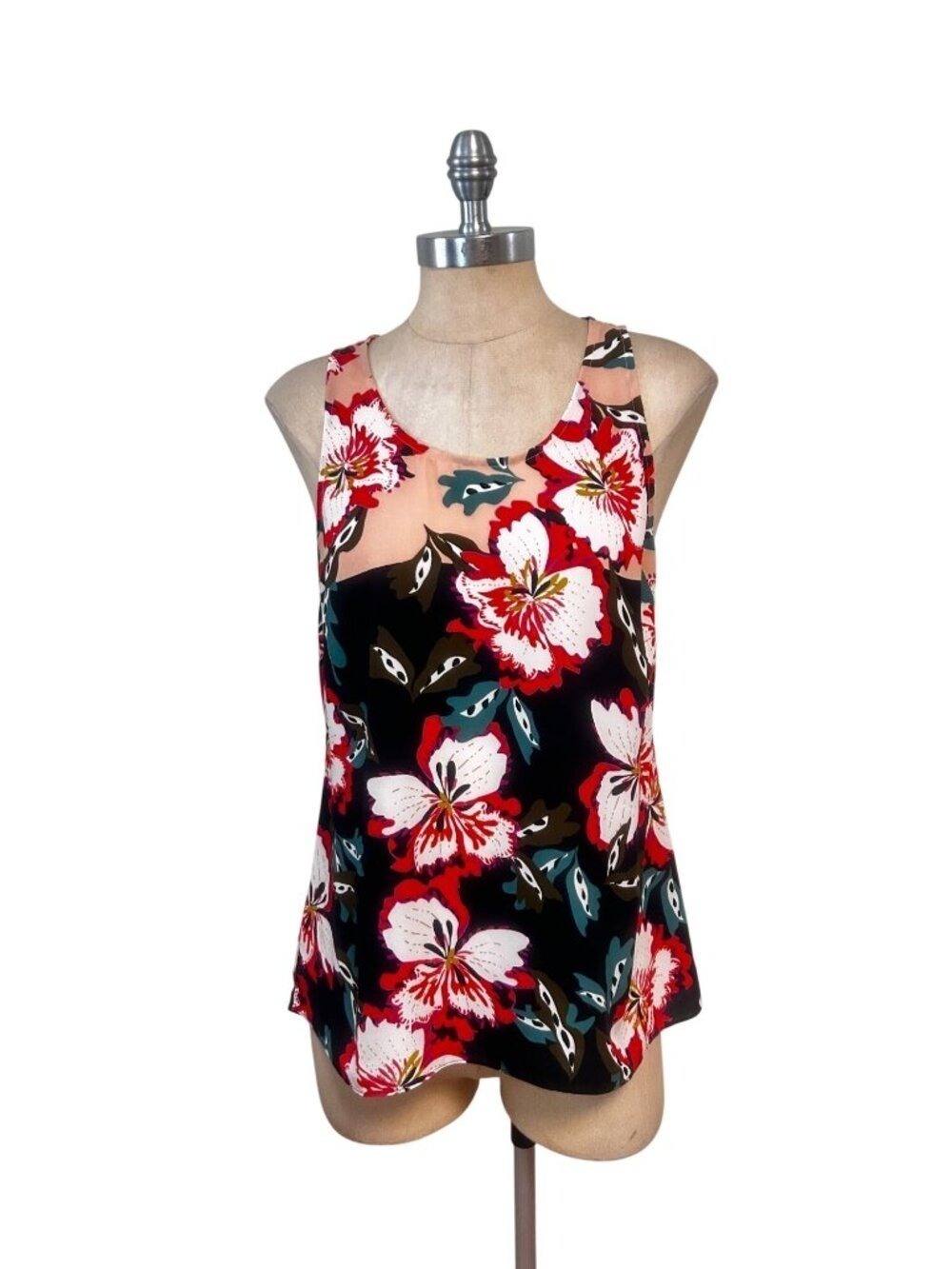 Cabi #5542 Hibiscus Blouse Size Medium